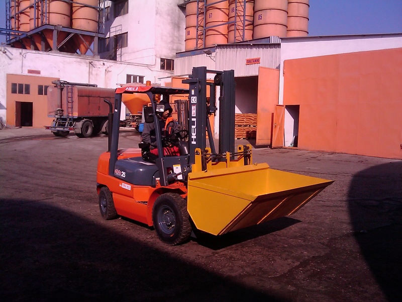 Stivuitor_Heli_-_Seria_H2000_2.0_-_2_.5_t_-_galerie_foto_stivuitoare_4