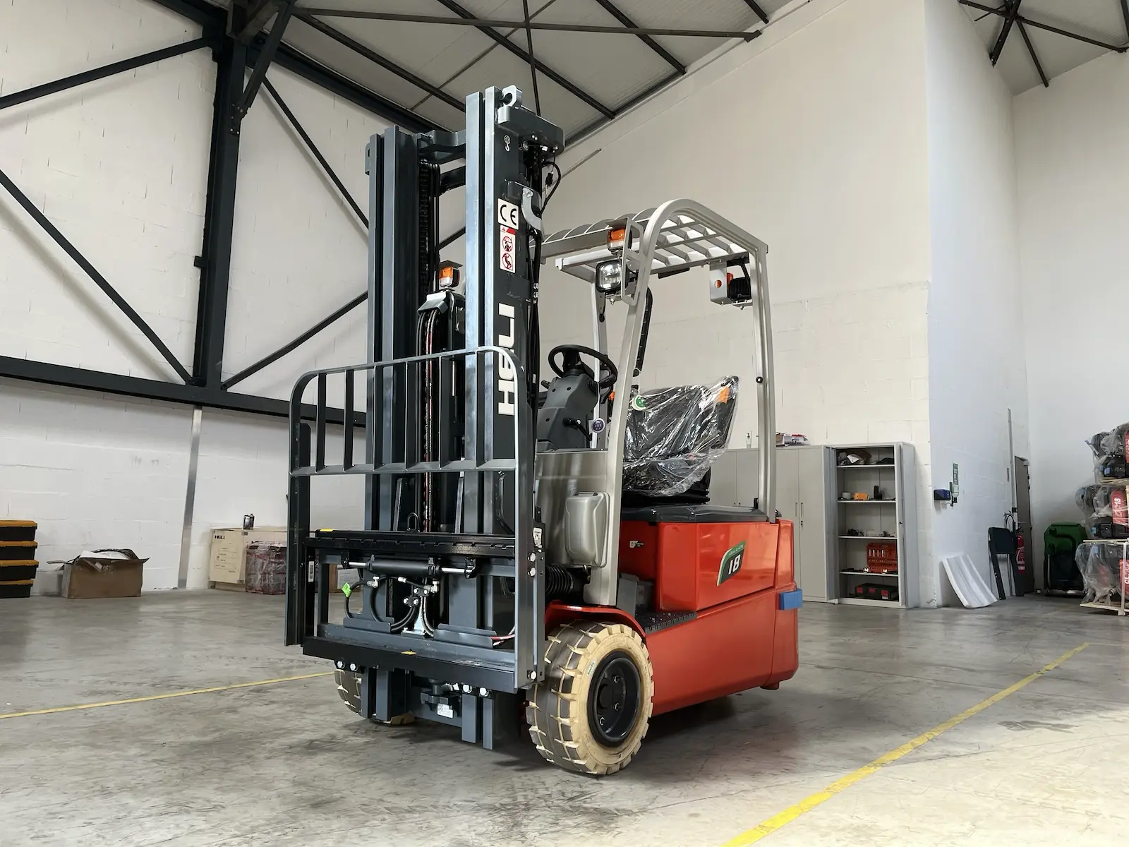 Stivuitor electric cu tracțiune duală 3 roți G3 / 1,5-2,0t - Image 2